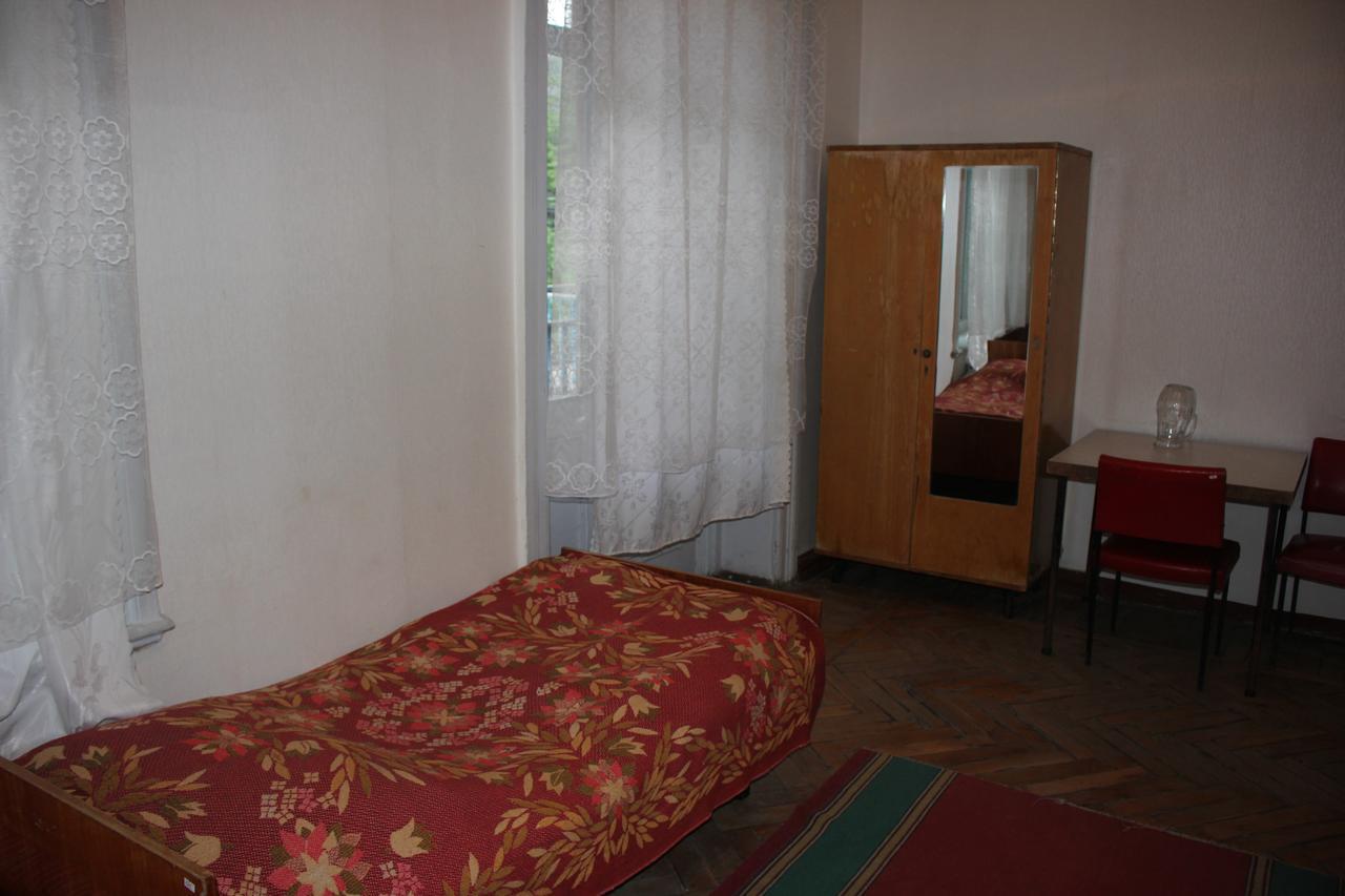 Firuza Hostel Borjomi Exterior foto